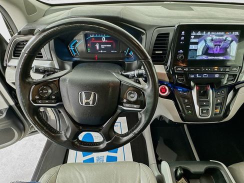 Used 2018 Honda Odyssey Elite image 14