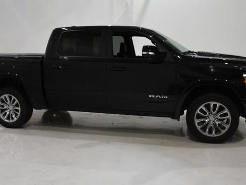 Used 2022 RAM 1500 Laramie w/ Sport Appearance Package AWD/4WD image 3