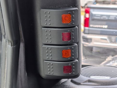 Used 2017 Jeep Wrangler Unlimited Rubicon image 21