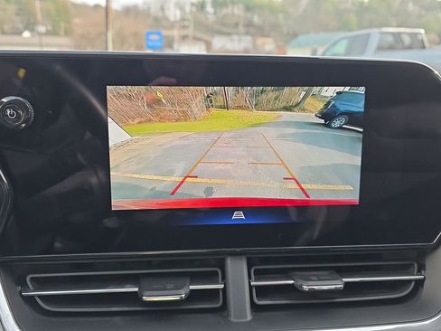 Used 2024 Chevrolet Trax LT w/ Driver Confidence Package image 14