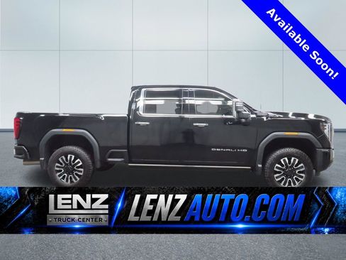 Used 2025 GMC Sierra 2500 Denali Ultimate w/ LPO, GMC Protection Package AWD/4WD image 1