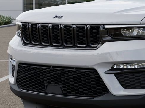 New 2025 Jeep Grand Cherokee Limited w/ Black Appearance Package AWD/4WD image 12