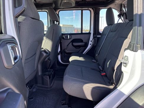 Used 2025 Jeep Wrangler Sport image 13