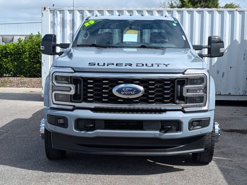 Used 2025 Ford F450 Platinum w/ FX4 Off-Road Package image 8