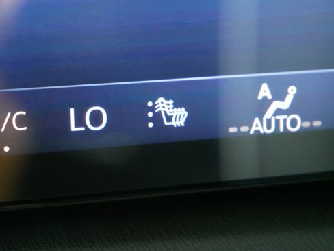 New 2026 Buick Enclave Preferred w/ Power Package image 25