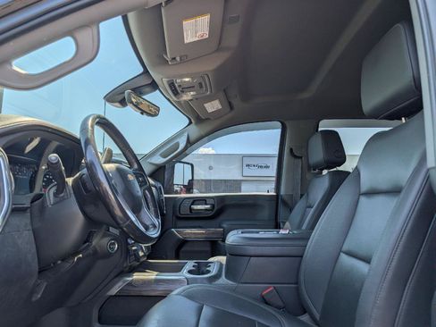 Used 2022 Chevrolet Silverado 2500 LTZ w/ LTZ Premium Package AWD/4WD image 9