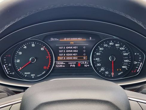 Used 2021 Audi Q5 2.0T Premium w/ Convenience Package AWD/4WD image 11