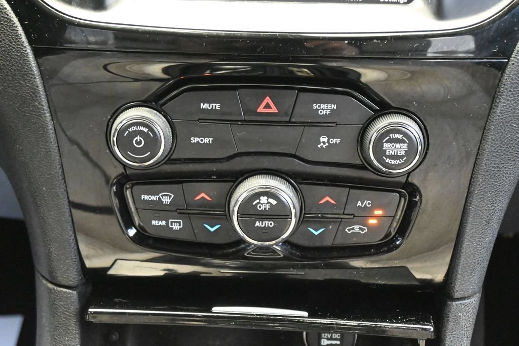Used 2019 Chrysler 300 S RWD image 21