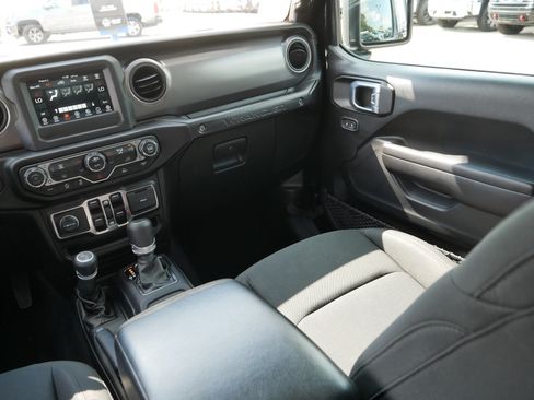 Used 2021 Jeep Wrangler Unlimited Sport AWD/4WD image 11
