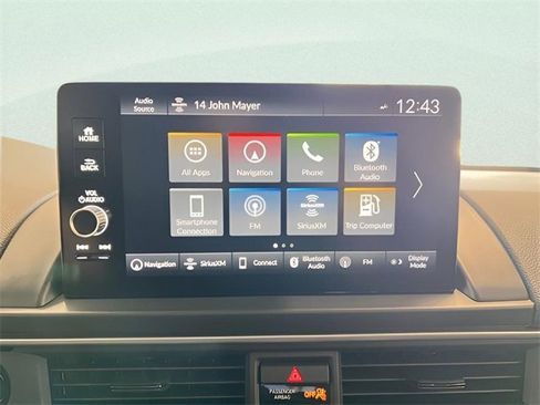 Used 2025 Honda Pilot Elite image 25