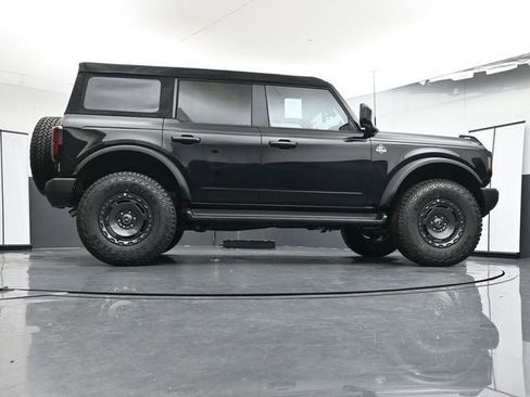 New 2025 Ford Bronco Outer Banks w/ Sasquatch Package image 36