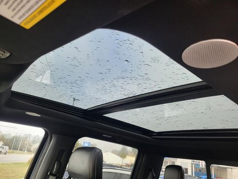 Used 2023 Ford F150 Raptor image 13