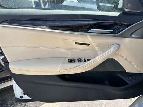 Used 2021 BMW 530i xDrive w/ M Sport Package AWD/4WD image 28