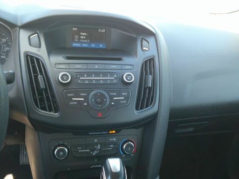 Used 2015 Ford Focus SE FWD image 7