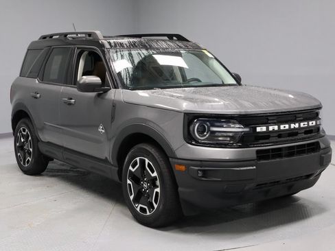 Used 2023 Ford Bronco Sport Outer Banks w/ Tech Package AWD/4WD image 1