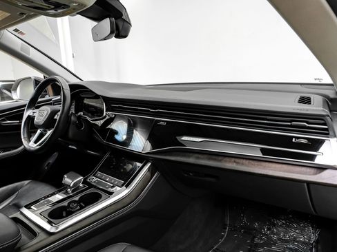 Used 2023 Audi Q8 Premium Plus w/ Premium Plus Package image 17