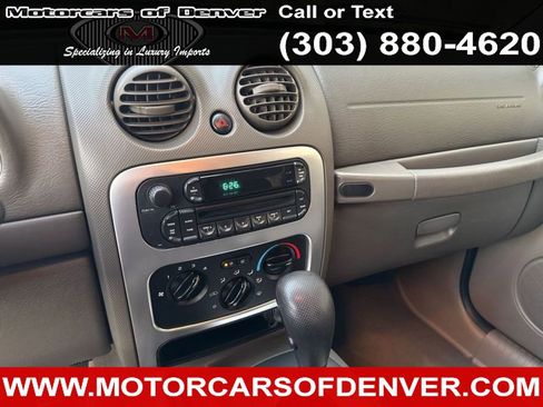 Used 2005 Jeep Liberty Limited image 14