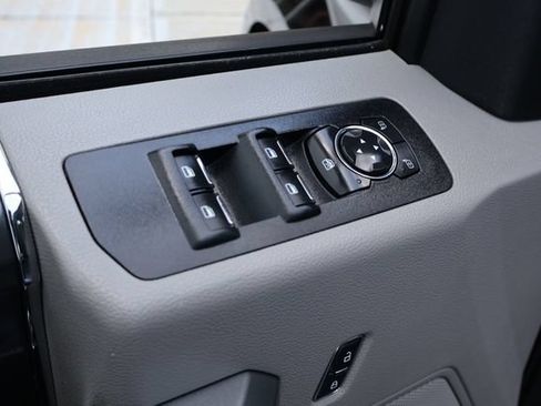 Used 2018 Ford F150 XLT w/ Equipment Group 302A Luxury RWD image 12