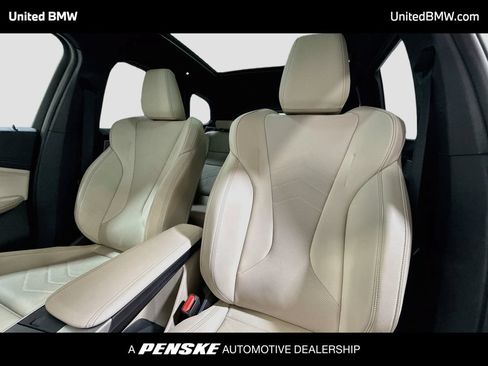 Used 2023 BMW X1 xDrive28i w/ Premium Package AWD/4WD image 5