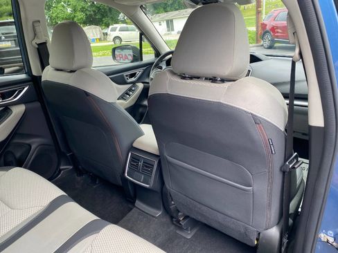 Used 2019 Subaru Forester Premium w/ All-Weather Package AWD/4WD image 27