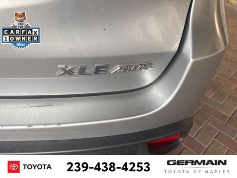 Used 2018 Toyota Highlander XLE image 6