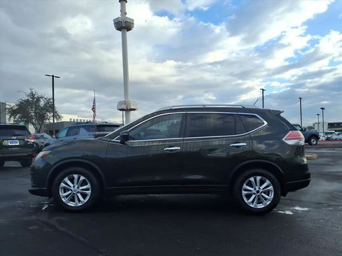Used 2014 Nissan Rogue SV w/ SV Premium Package image 3