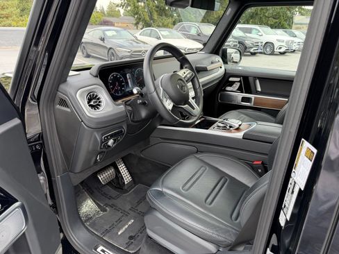 Used 2024 Mercedes-Benz G 550 image 12