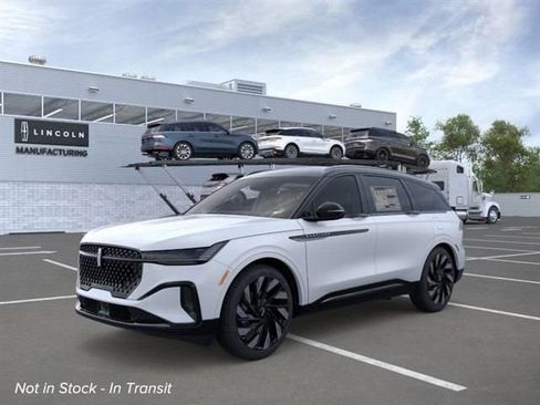 New 2026 Lincoln Nautilus Reserve image 1