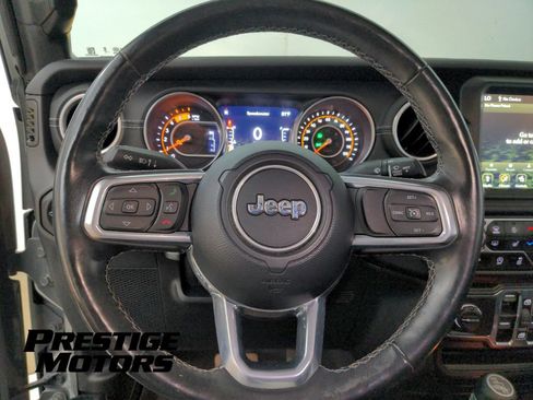 Used 2021 Jeep Gladiator Overland w/ Uconnect 4C Nav & Sound Group AWD/4WD image 19