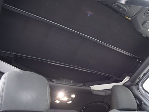 Used 2021 Jeep Wrangler Unlimited Rubicon 4xe image 24