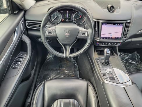 Used 2022 Maserati Levante GT image 12