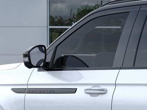 New 2026 Lincoln Navigator Black Label AWD/4WD image 20