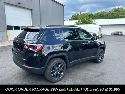 New 2026 Jeep Compass Limited w/ Sun, Sound & Navigation Group AWD/4WD image 4