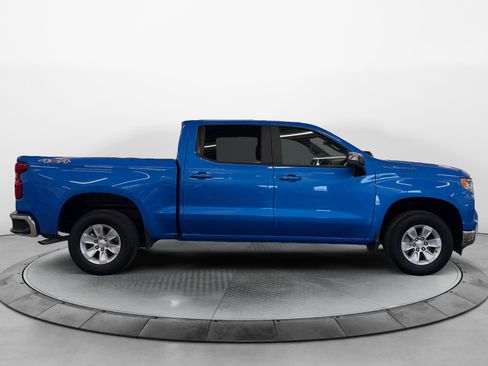Used 2025 Chevrolet Silverado 1500 LT AWD/4WD image 2