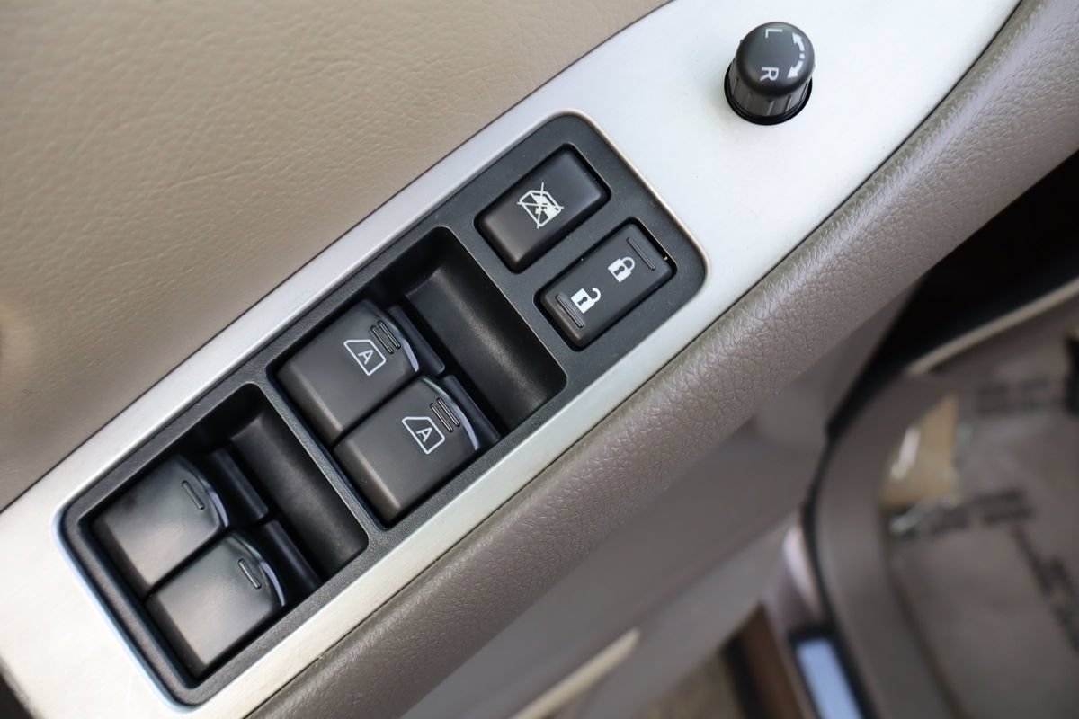 Used 2013 Nissan Murano S AWD/4WD image 27