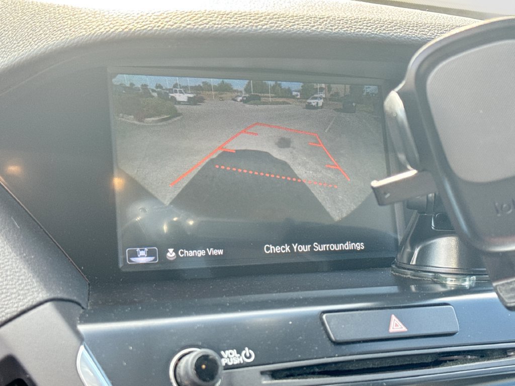 Used 2020 Acura MDX FWD image 17
