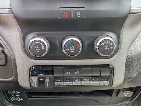 New 2024 RAM 5500 Tradesman w/ Chrome Appearance Group image 26