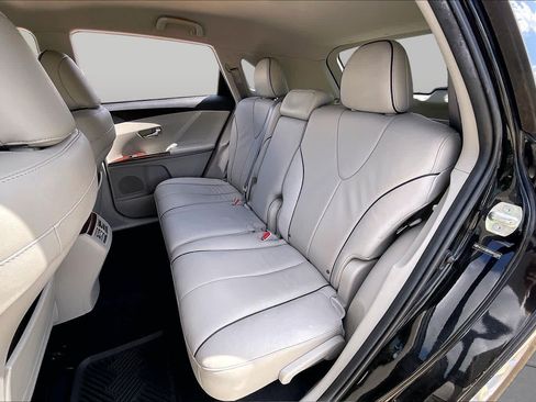 Used 2011 Toyota Venza w/ Leather Pkg FWD image 20