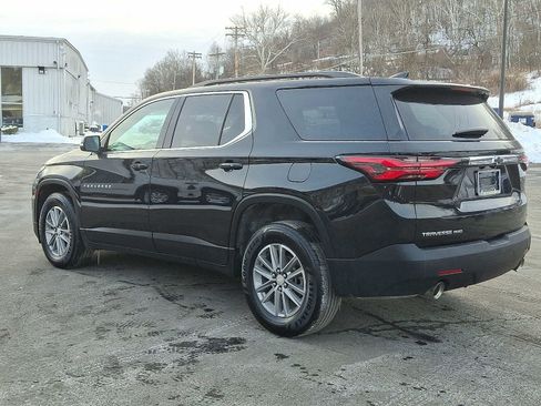 Used 2023 Chevrolet Traverse LT image 4
