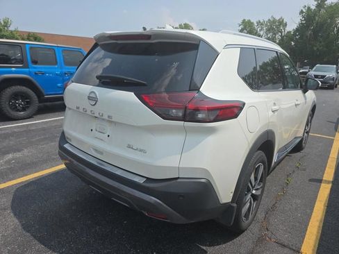 Certified 2023 Nissan Rogue SL w/ SL Premium Package AWD/4WD image 4