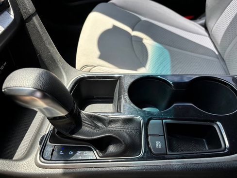 Used 2019 Hyundai Sonata SE FWD image 38