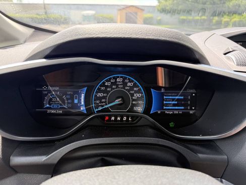 Used 2017 Ford C-MAX SE w/ Cargo Management Package FWD image 13