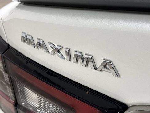 Used 2019 Nissan Maxima SR w/ Premium Package FWD image 27