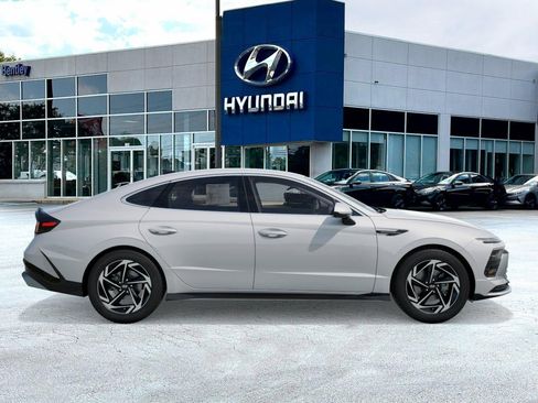New 2026 Hyundai Sonata SEL FWD image 7