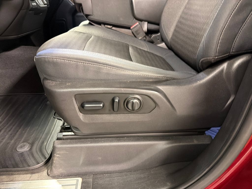 Used 2019 Chevrolet Silverado 1500 RST w/ All-Star Edition AWD/4WD image 26