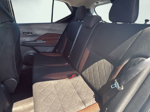 Used 2020 Nissan Kicks SR FWD image 35