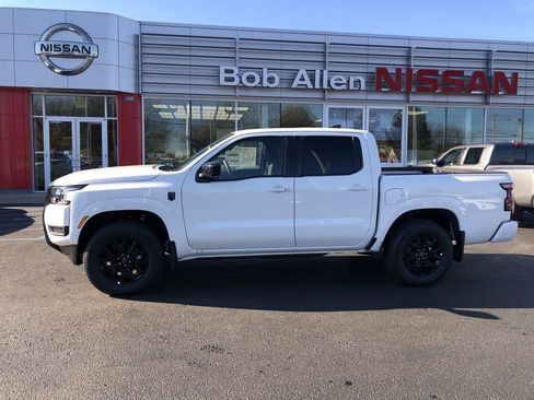 New 2026 Nissan Frontier SV w/ SV Convenience Package AWD/4WD image 11