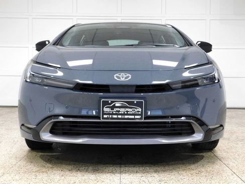 Used 2024 Toyota Prius XLE image 4