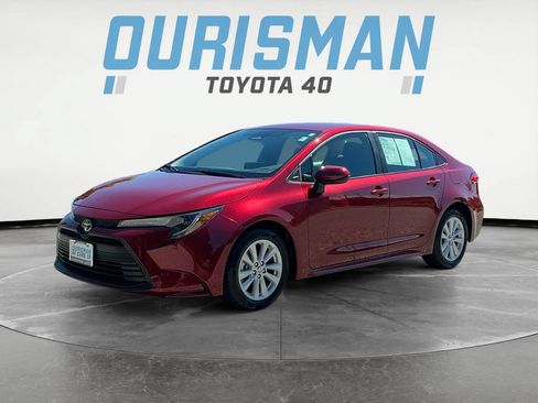 Certified 2026 Toyota Corolla LE w/ LE Premium Package FWD image 3