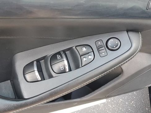 Used 2020 Nissan Maxima Platinum FWD image 15